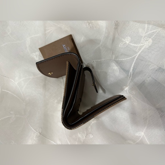 Burberry Luna Tan Grained Leather House Check Canvas Coin Pouch Snap Wallet - Picture 4 of 6